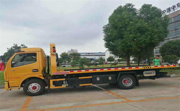 定远24小时拖车救援电话号码，定远道路救援公司怎么收费的